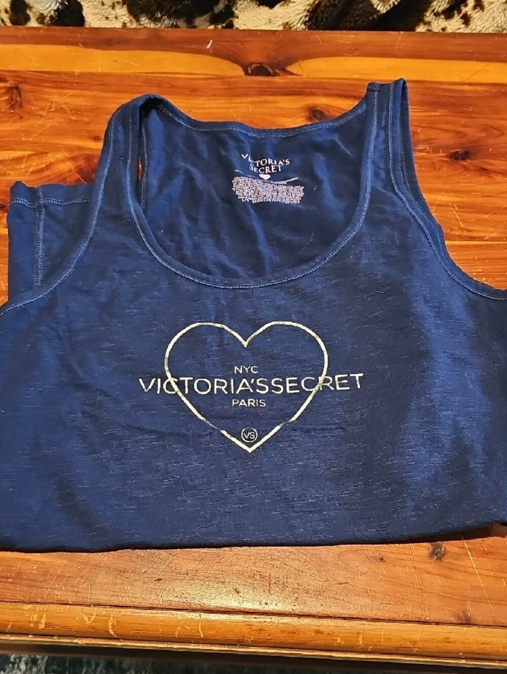 Victoria's Secret Graphic Tank Tops Set - Picture 5 of 5